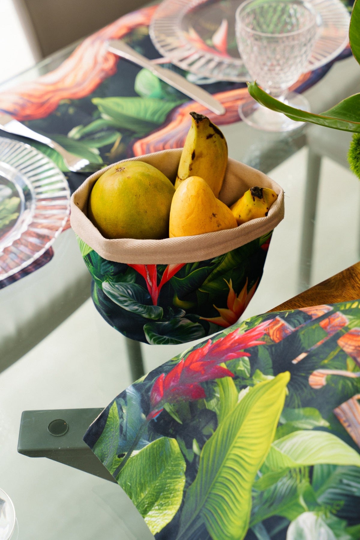 Wild Tropics bread basket