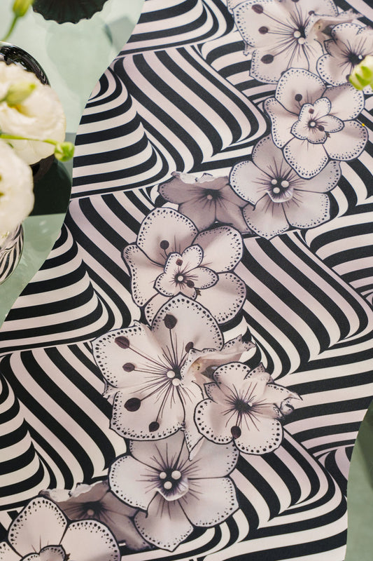 Table Runner Midnight Illusion