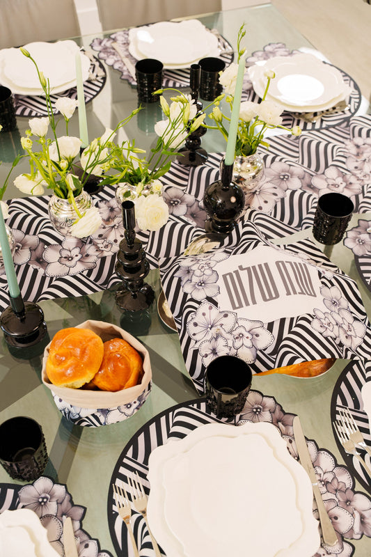 Midnight Illusion Complete Table Set