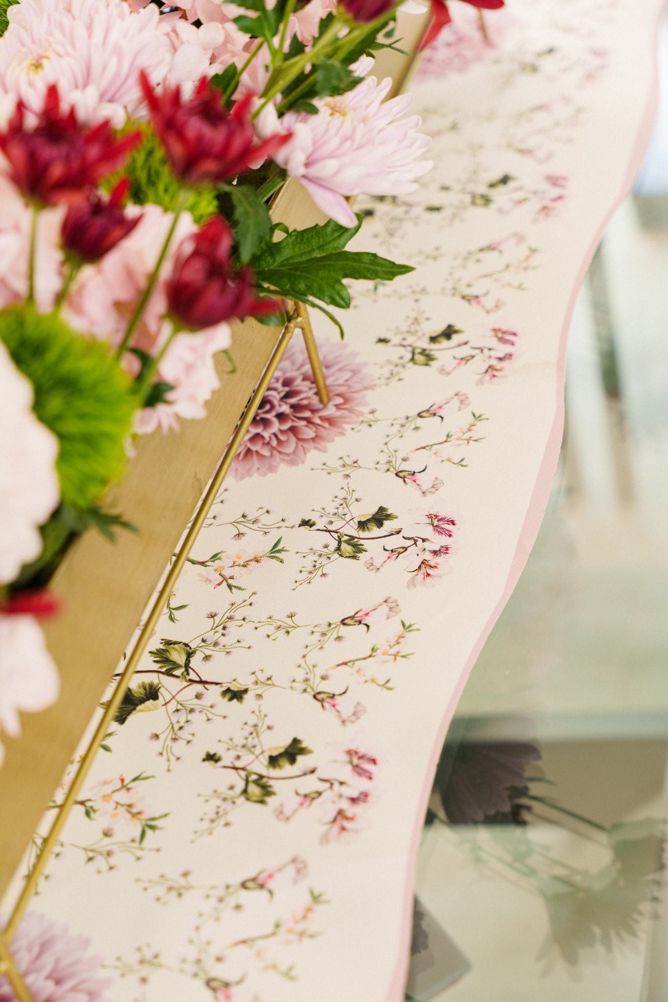 Table Runner Blush Garden
